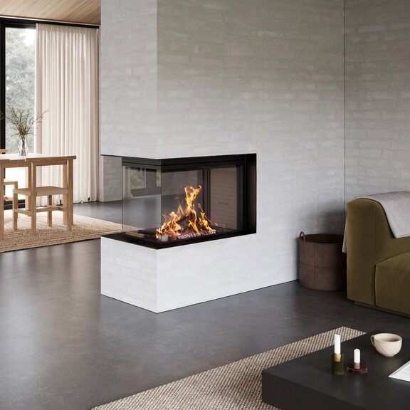 Holz-Kamin VISIO 3:1 UNIQ als Raumteiler zwischen Ess- und Wohnzimmer