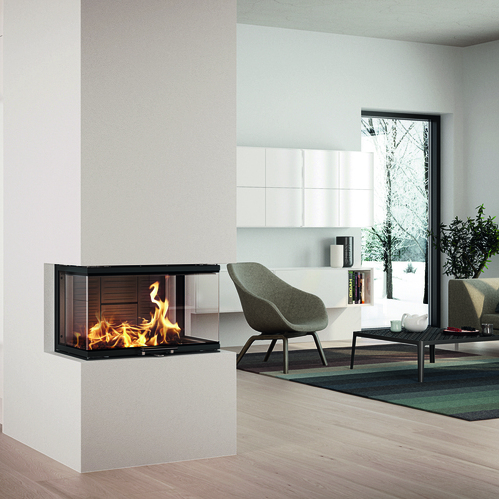Holz-Kamineinsatz VISIO 3 passt als dreiseitiger Kamin perfekt zwischen Wohnraum und Küche